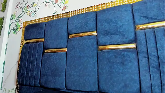 skaysanchez1 online show from 11/22/25, 07:57