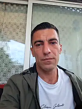Snapshot of Greecefuck chatting on 05/17/26, 05:13 Greecefuck online show from 05/17/26, 05:13