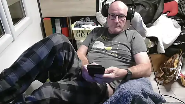 bogland33 online show from 11/27/25, 08:09