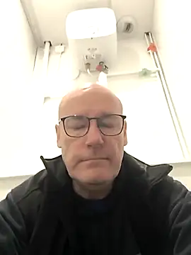 bogland33 online show from 12/16/25, 11:14