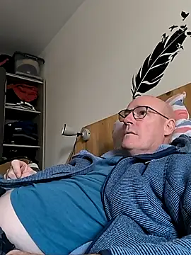 bogland33 online show from 10/18/25, 12:40