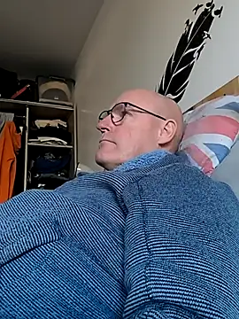 bogland33 online show from 11/30/25, 01:56