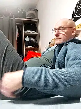 bogland33 online show from 03/26/26, 08:07