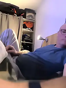 bogland33 online show from 10/21/25, 07:24