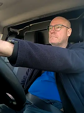 bogland33 online show from 04/10/26, 04:14