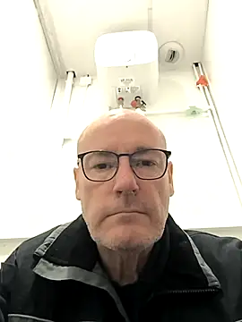 bogland33 online show from 10/31/25, 11:29