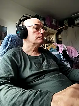 bogland33 online show from 03/29/26, 10:17