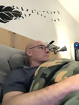 bogland33 online show from 10/11/25, 10:44