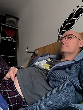 bogland33 online show from 10/29/25, 08:02