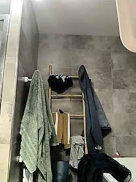 bogland33 online show from 09/30/25, 06:03