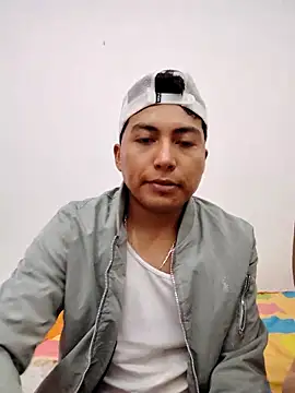 Snapshot of maye_dan chatting on 09/25/25, 12:44 maye dan online show from 09/25/25, 12:44