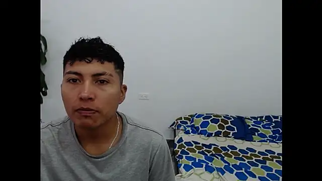 Snapshot of maye_dan chatting on 03/18/25, 01:44 maye dan online show from 03/18/25, 01:44