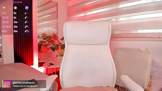 miss catalinaa online show from 11/18/25, 11:57