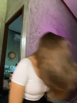  private person  online show from 04/09/26, 08:53