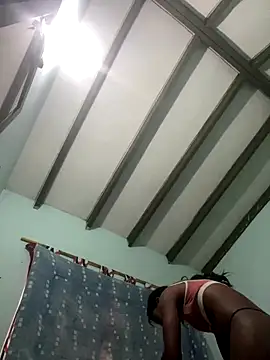 alejandrasxx online show from 11/15/25, 11:47