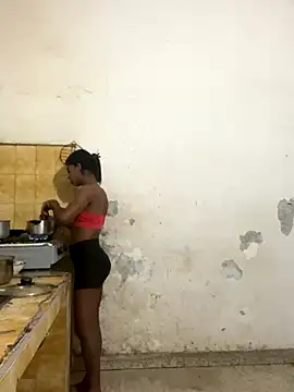 alejandrasxx online show from 12/04/25, 10:03
