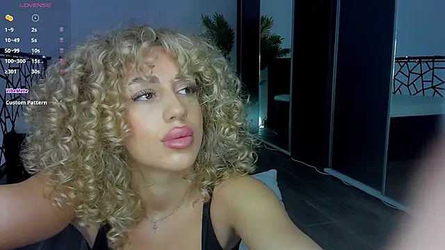 CurlyAnt0 online show from 01/09/26, 07:59