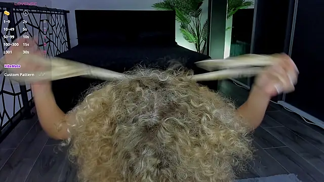 CurlyAnt0 online show from 01/14/26, 07:34