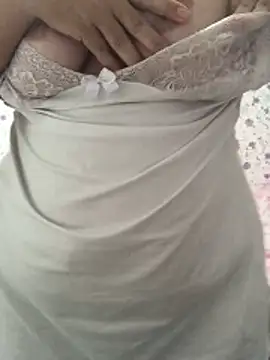 ahross online show from 10/28/25, 12:33