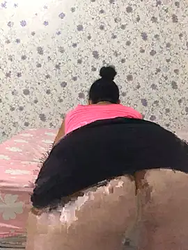 Snapshot of ahross chatting on 02/25/26, 10:26 ahross online show from 02/25/26, 10:26