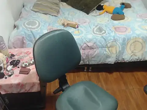 carolina linarez69 online show from 11/06/25, 11:31