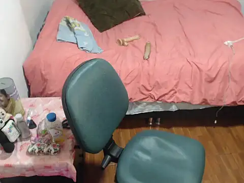 carolina linarez69 online show from 11/04/25, 04:16