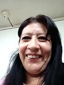 Snapshot of carolina_linarez69 chatting on 04/30/26, 12:39 carolina linarez69 online show from 04/30/26, 12:39