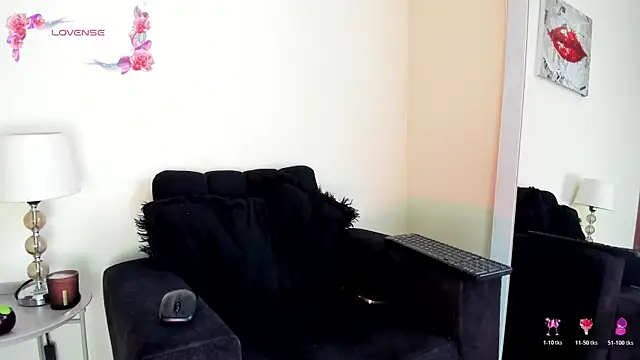 Snapshot of its__angelica_ chatting on 06/19/26, 07:20 its angelica online show from 06/19/26, 07:20