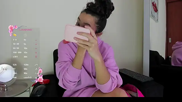 its  angelica  online show from 10/01/25, 08:24