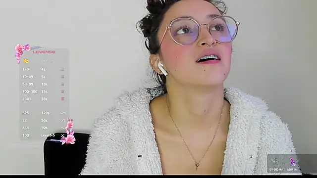 its  angelica  online show from 09/30/25, 07:09