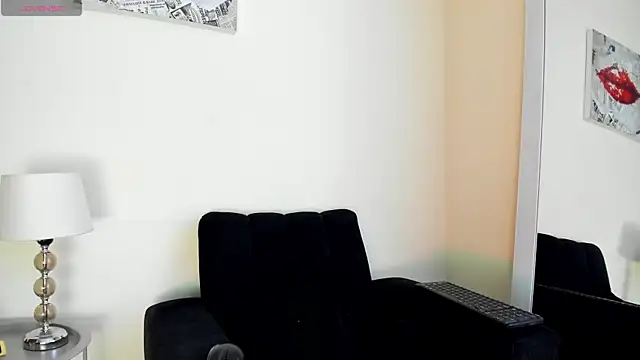 Snapshot of its__angelica_ chatting on 04/25/26, 07:33 its angelica online show from 04/25/26, 07:33