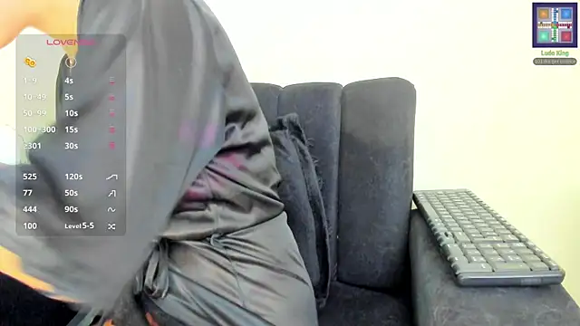 its  angelica  online show from 01/12/26, 06:58