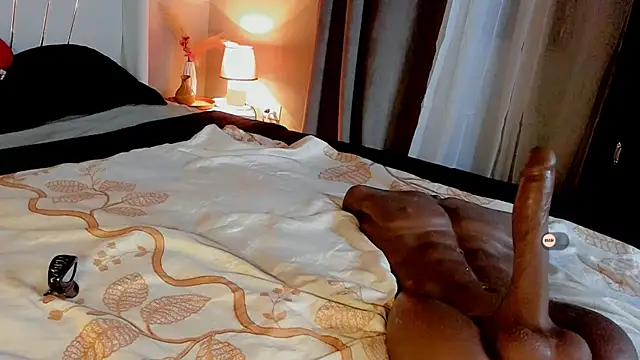 Snapshot of MimiRodriguez chatting on 10/11/25, 04:13 MimiRodriguez online show from 10/11/25, 04:13