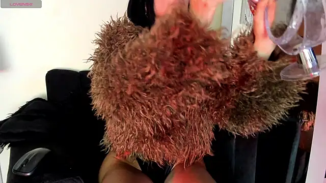 victoria  lace  online show from 04/02/26, 12:18