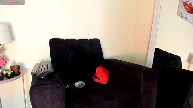 victoria  lace  online show from 04/14/26, 01:21