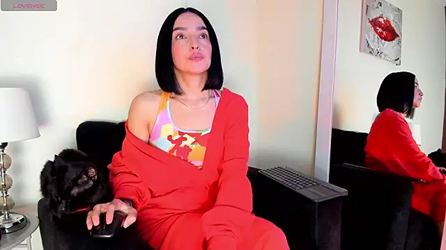victoria  lace  online show from 05/31/26, 06:09