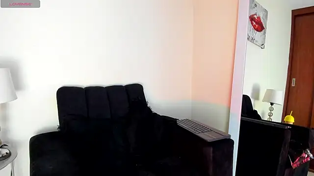 Snapshot of victoria__lace_ chatting on 07/19/26, 12:41 victoria lace online show from 07/19/26, 12:41