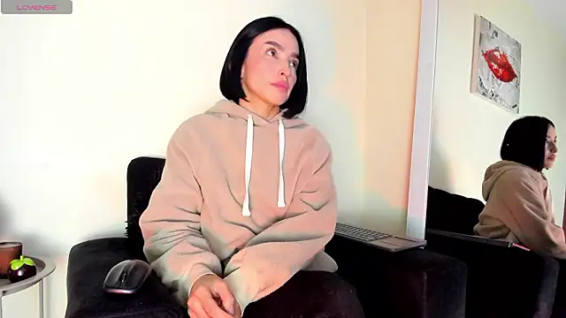 Snapshot of victoria__lace_ chatting on 02/27/26, 12:55 victoria lace online show from 02/27/26, 12:55