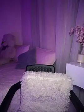 tuckersabrina online show from 12/05/25, 01:43