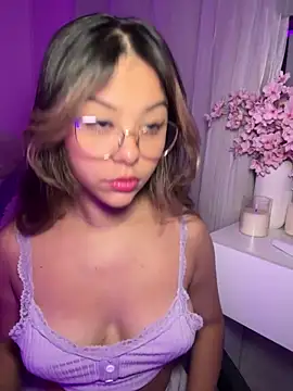 Snapshot of tuckersabrina chatting on 10/14/25, 11:55 tuckersabrina online show from 10/14/25, 11:55