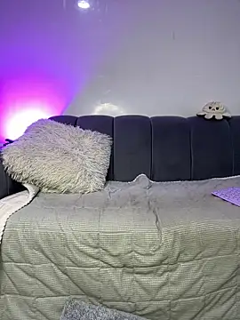 Snapshot of tuckersabrina chatting on 12/13/24, 01:01 tuckersabrina online show from 12/13/24, 01:01