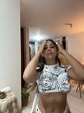 Snapshot of tuckersabrina chatting on 02/02/25, 01:34 tuckersabrina online show from 02/02/25, 01:34