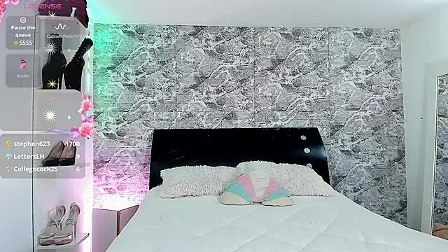 Snapshot of anna__duff chatting on 02/14/25, 12:09 anna duff online show from 02/14/25, 12:09