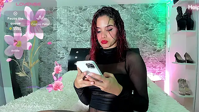 Snapshot of anna__duff chatting on 01/29/25, 04:47 anna duff online show from 01/29/25, 04:47