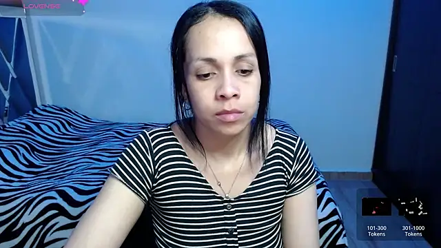 Snapshot of Amber_Lovely chatting on 09/16/25, 12:00 Amber Lovely online show from 09/16/25, 12:00