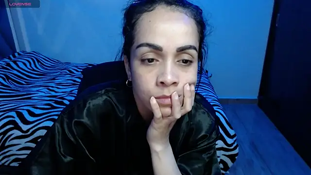 Snapshot of Amber_Lovely chatting on 10/04/25, 12:23 Amber Lovely online show from 10/04/25, 12:23