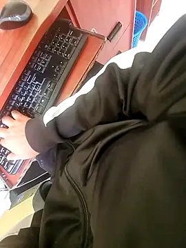 Snapshot of Chrissex7 chatting on 11/07/25, 03:27 Chrissex7 online show from 11/07/25, 03:27