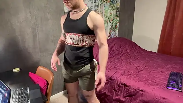 Snapshot of DaddydayDrinkzz chatting on 03/22/25, 06:22 DaddydayDrinkzz online show from 03/22/25, 06:22