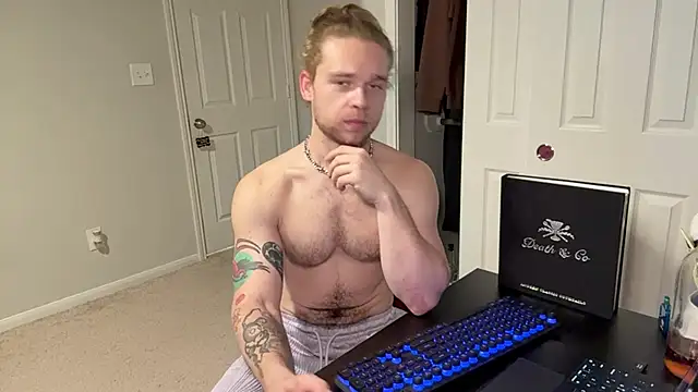 Snapshot of DaddydayDrinkzz chatting on 03/12/25, 04:13 DaddydayDrinkzz online show from 03/12/25, 04:13