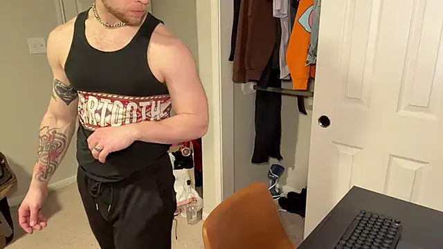 Snapshot of DaddydayDrinkzz chatting on 02/28/25, 07:15 DaddydayDrinkzz online show from 02/28/25, 07:15